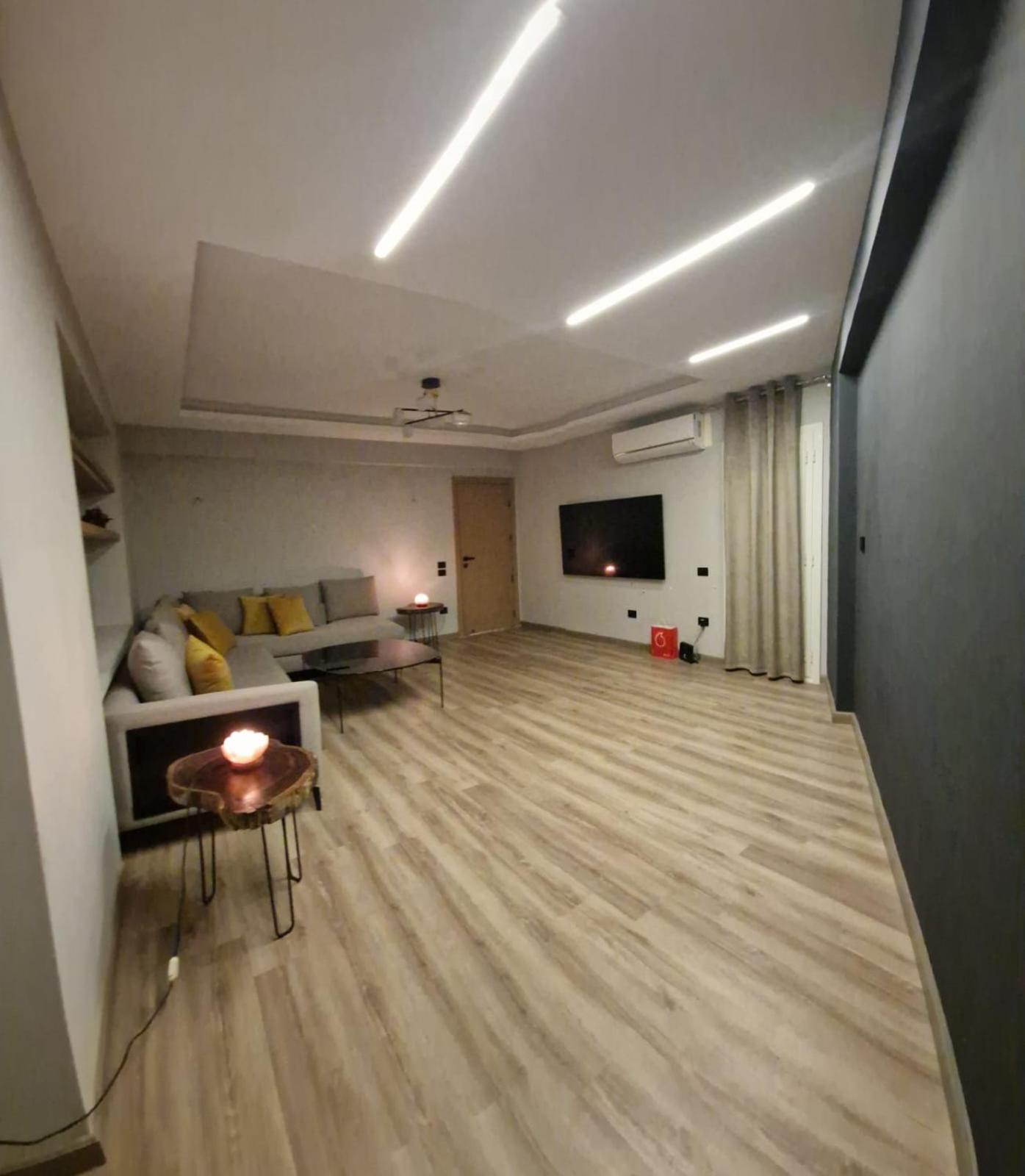 Comfy-Lux Appartment อเล็กซานเดรีย ภายนอก รูปภาพ